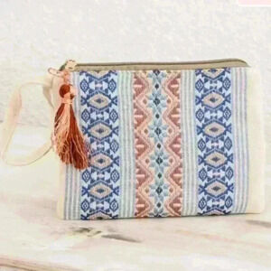 Handmade Multicolored Cosmetic Bag - Artisanal Frieze
